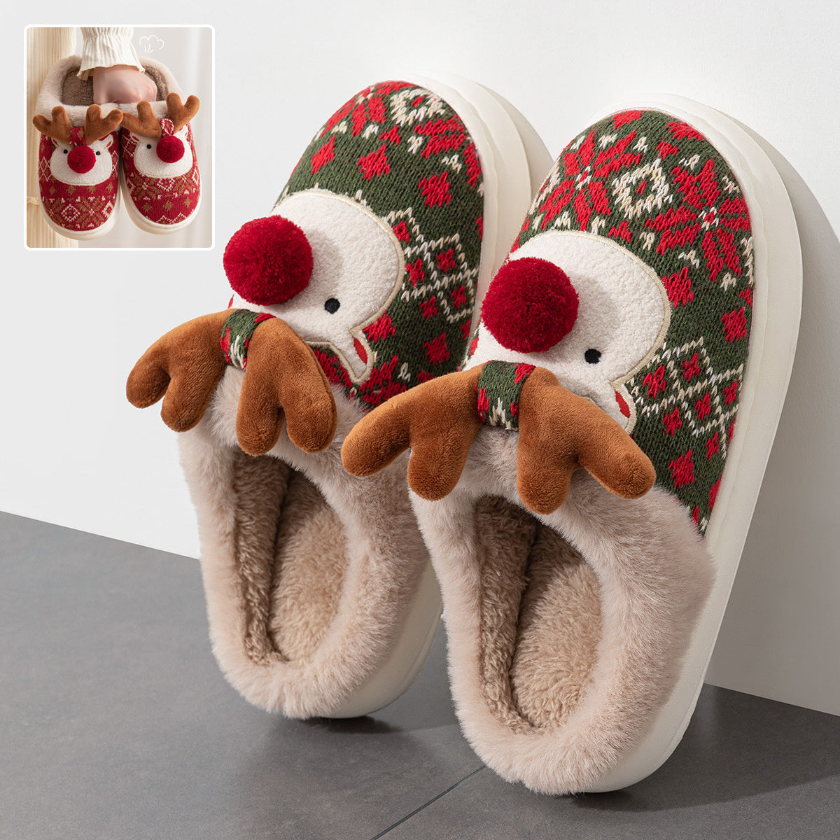 Carinissime pantofole peluche natalizie con alce, moda invernale antiscivolo per la casa, pantofole da camera da letto per donne, morbide pantofole da casa.